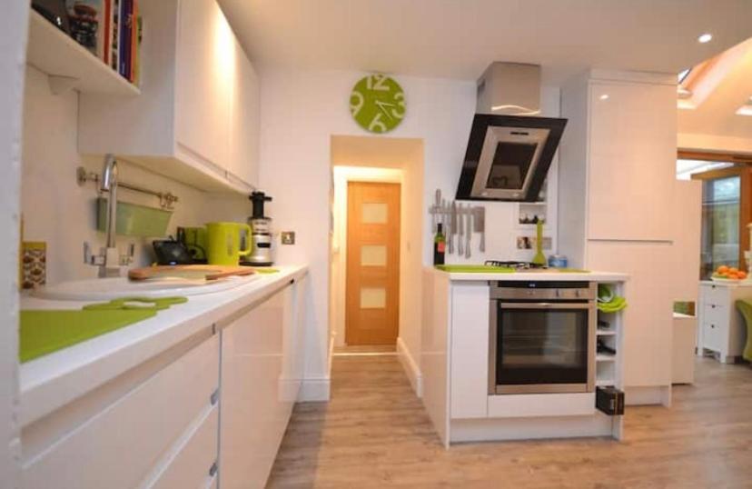 Compact, Central Apartment, Dog Friendly. Kingsbridge  Esterno foto